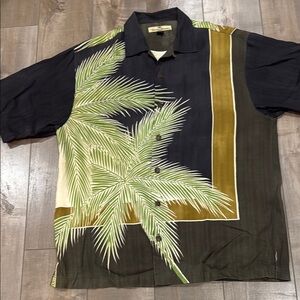 Tommy Bahama Black and Green Casual Button Down Shirt